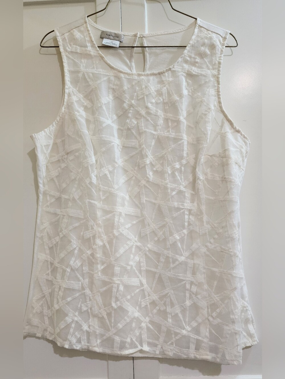 VanHeusen Cream Sleeveless Textured Overlay Top